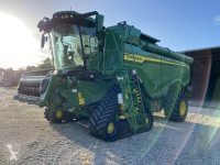 Moissonneuse batteuse John Deere